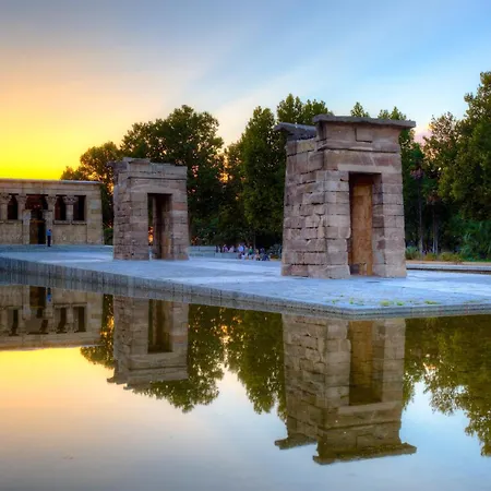 Debod Hostel-3